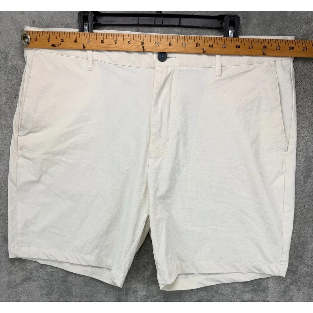 Tommy Bahama Men's Performance Shorts 40x8 White Ripstop‎ Golf